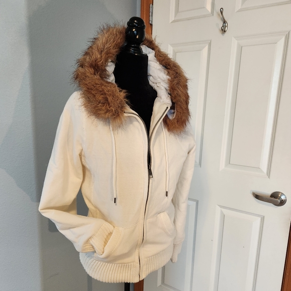 Zenana Outfitters Jackets & Blazers - Cream lined stylish jacket